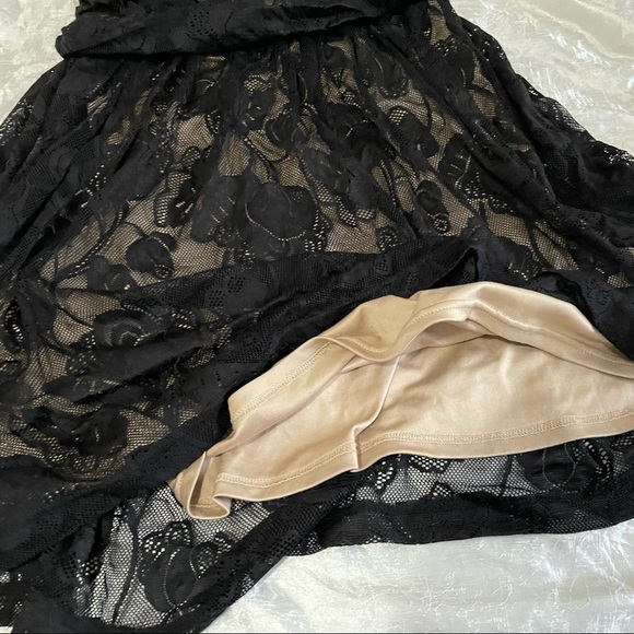 ❤️‍🔥3/$22❤️‍🔥 Strapless black on tan lace dress - Picture 4 of 8